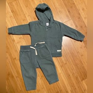 Baby gap hoodie & joggers (sweat suit) size 12-18m